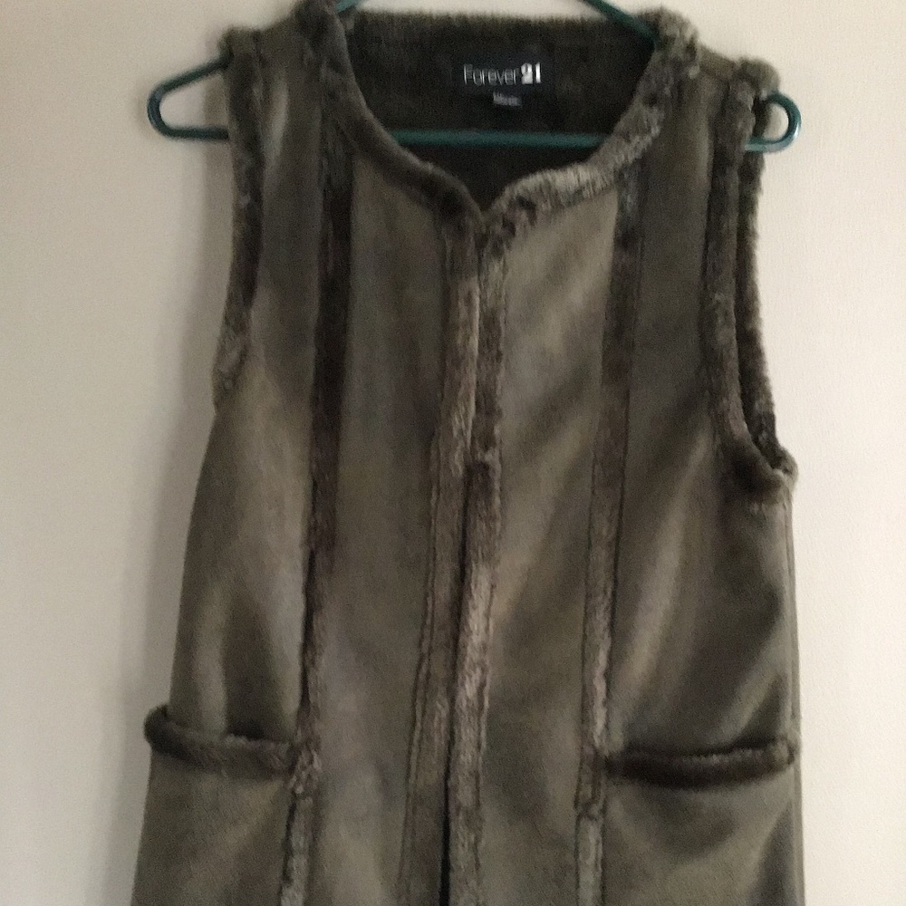 Women’s Fall/winter outerwear - Picture 16 of 16